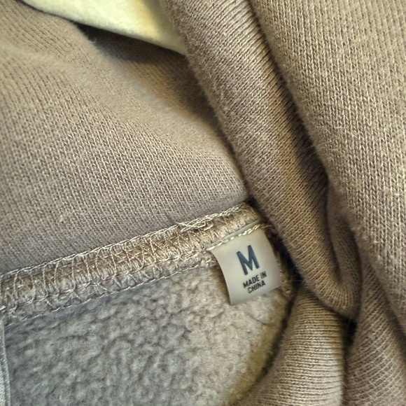 Fear of God Essentials Hoodie Desert Taupe - Picture 9 of 13